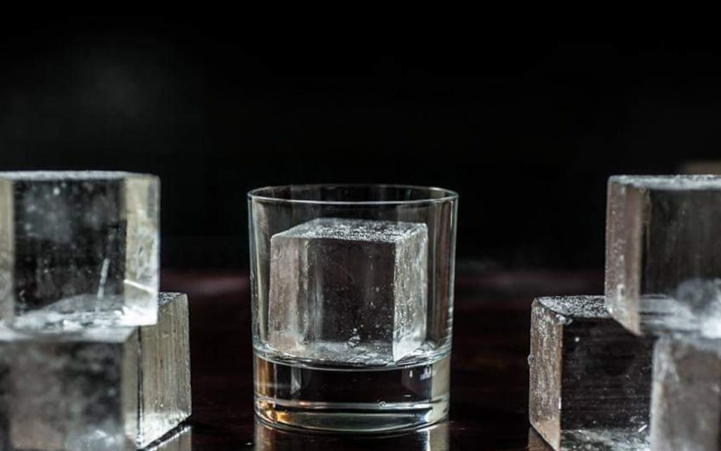 rodopag|crystal-clear-cube